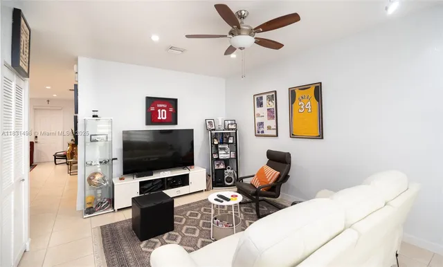 $2,950 | 23480 Southwest 113th Avenue, Unit 23480, Homestead, FL 33032