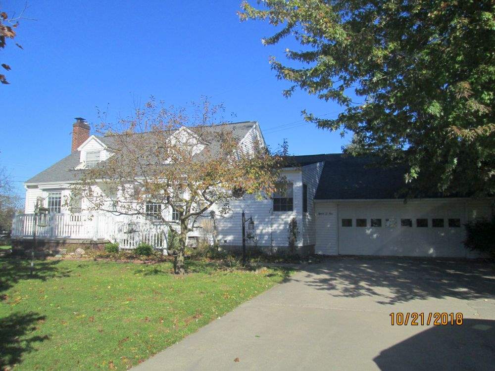 1509 East Parish Road Kawkawlin, MI 48631 - Photo 1 of 33