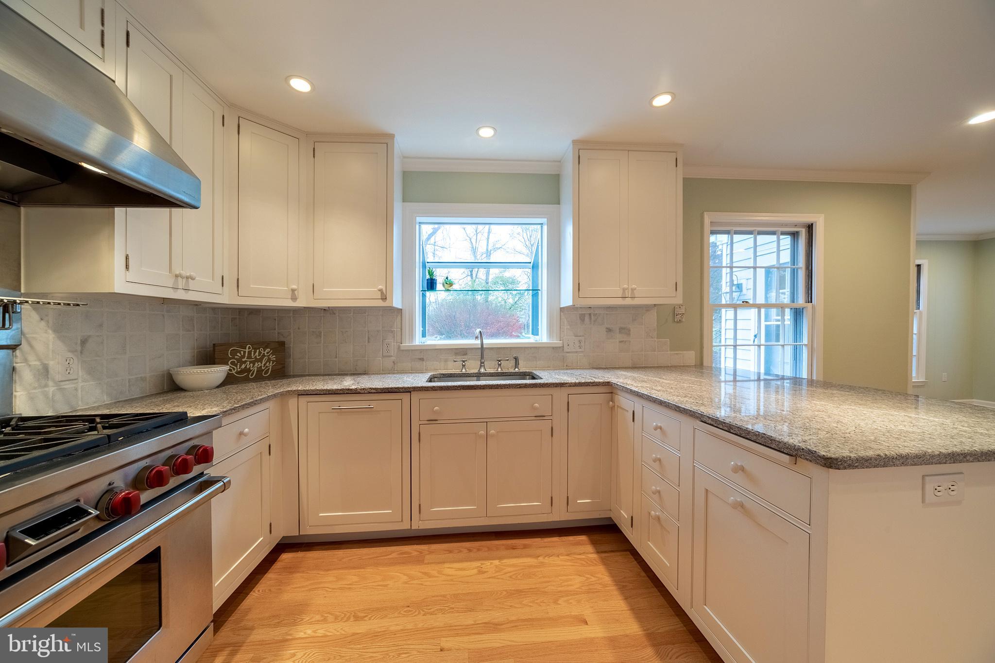 198 Penn View Drive Pennington, NJ 08534 - Photo 5 of 35