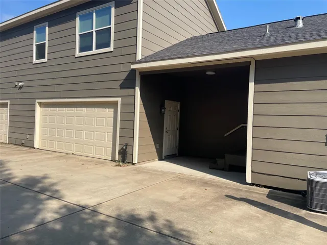 $1,750 | 517 Atchison Street, Sealy, TX 77474