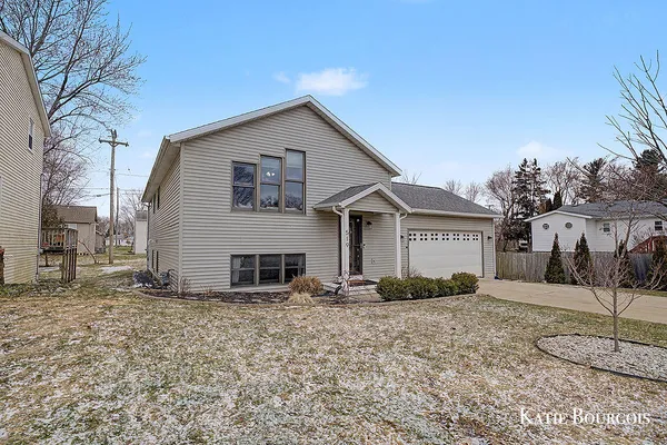 $375,000 | 519 Macomb Avenue Northwest, Grand Rapids, MI 49534
