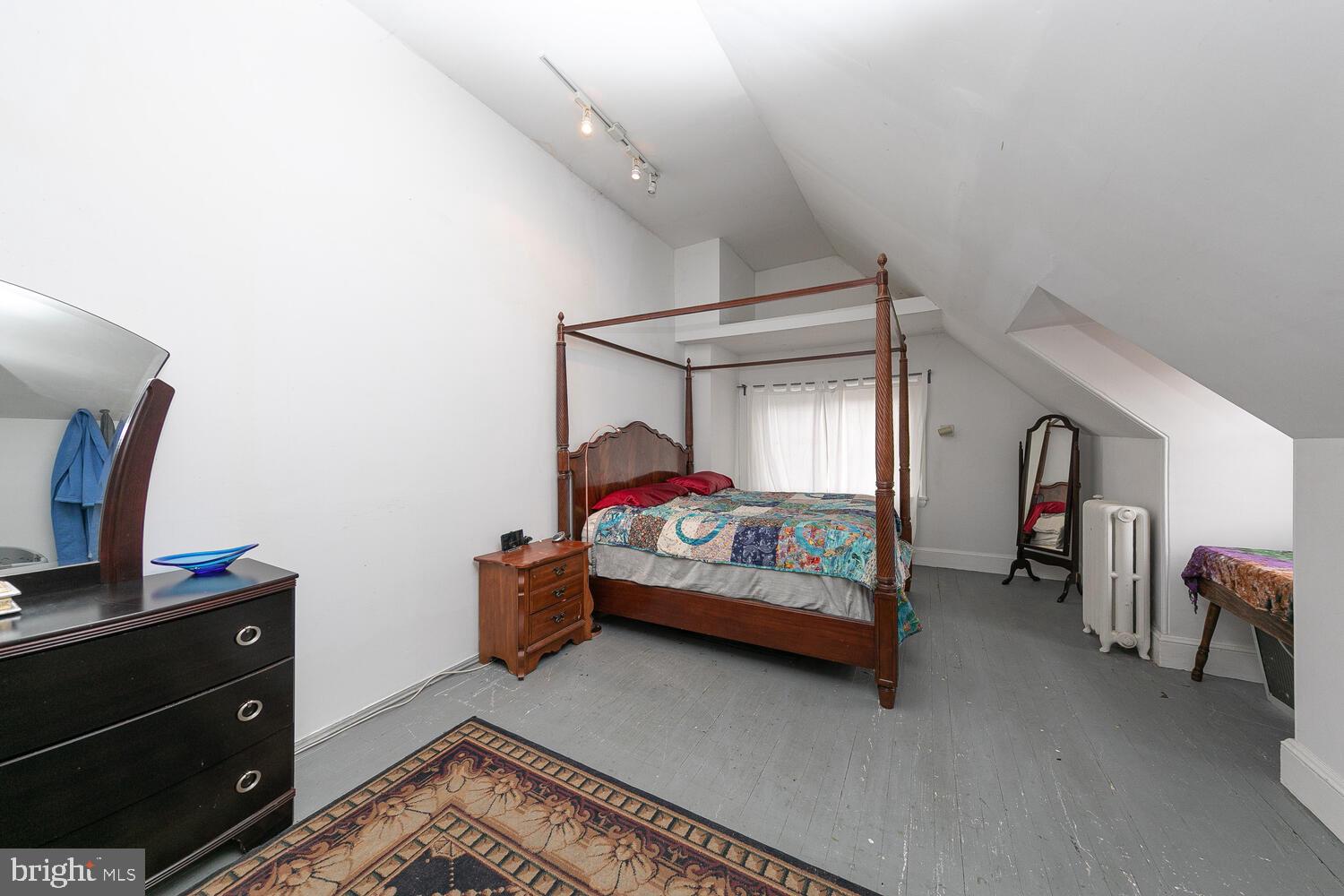 6705 Cresheim Road Philadelphia, PA 19119 - Photo 25 of 36 a bedroom with bed and a window