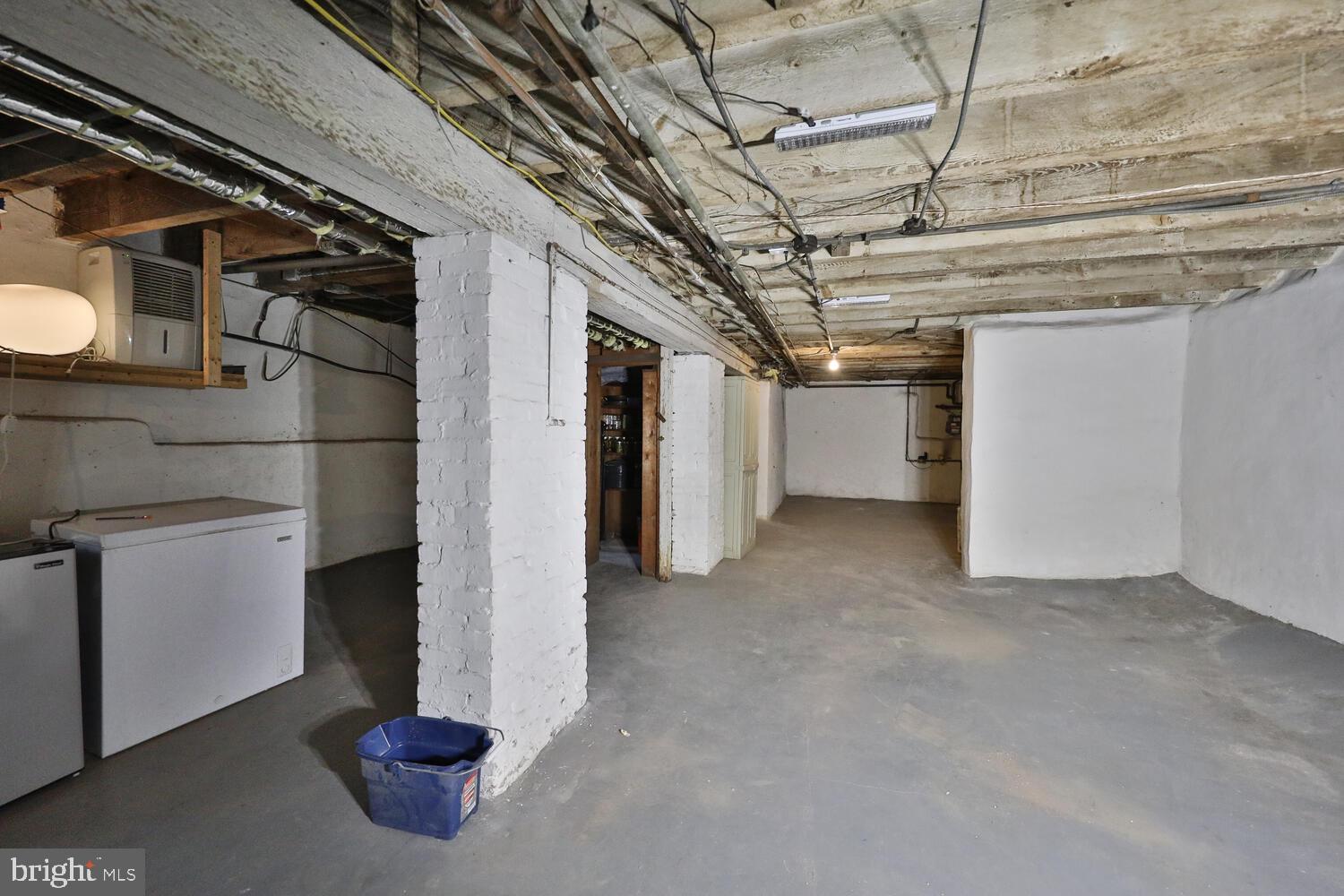 6705 Cresheim Road Philadelphia, PA 19119 - Photo 32 of 36 a view of a room with an empty space