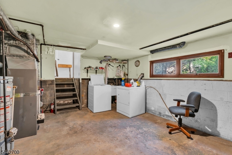102 Avonridge Road Raritan, NJ 08869 - Photo 21 of 28 Gallery Image 21