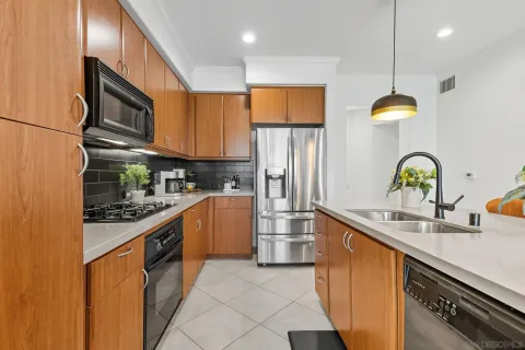 $789,000 | 8355 Station Village Lane, Unit 4417, San Diego, CA 92108