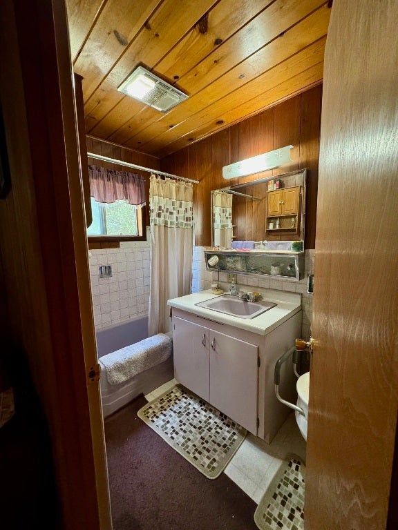 1407 Curly Jack Road Happy Camp, CA 96039 - Photo 16 of 34 Gallery Image 16