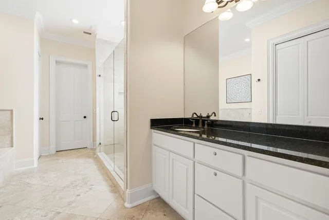 a view of a living room filled with furniture