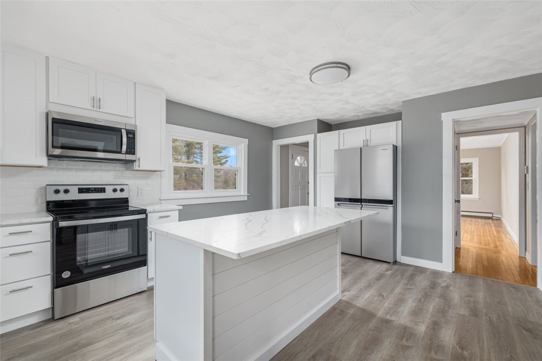 1883 Flat River Road Coventry, RI 02816 - Photo 4 of 49