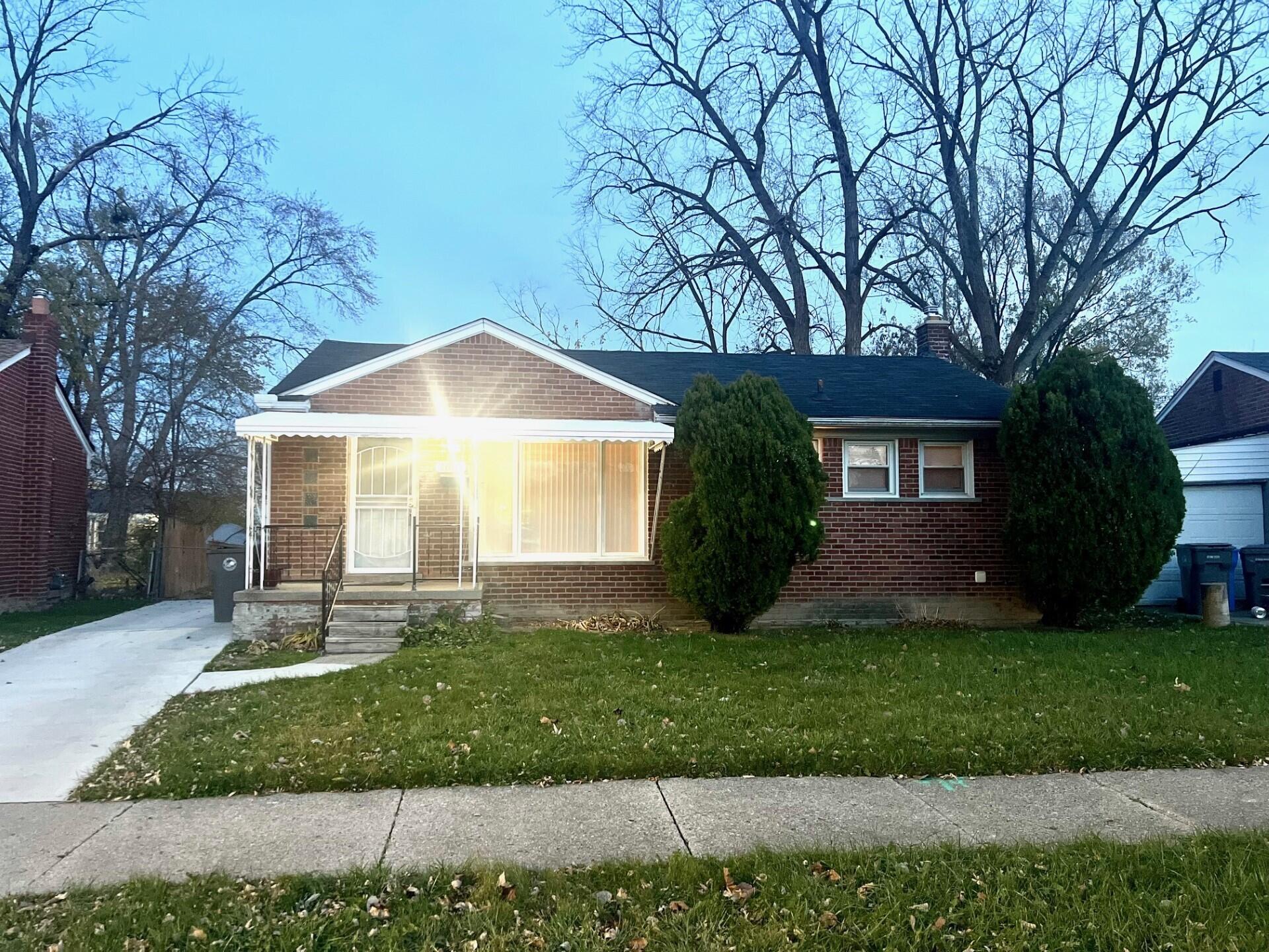 1665 Wellesley Street Inkster, MI 48141 - Photo 1 of 17 thumbnail_IMG_0307