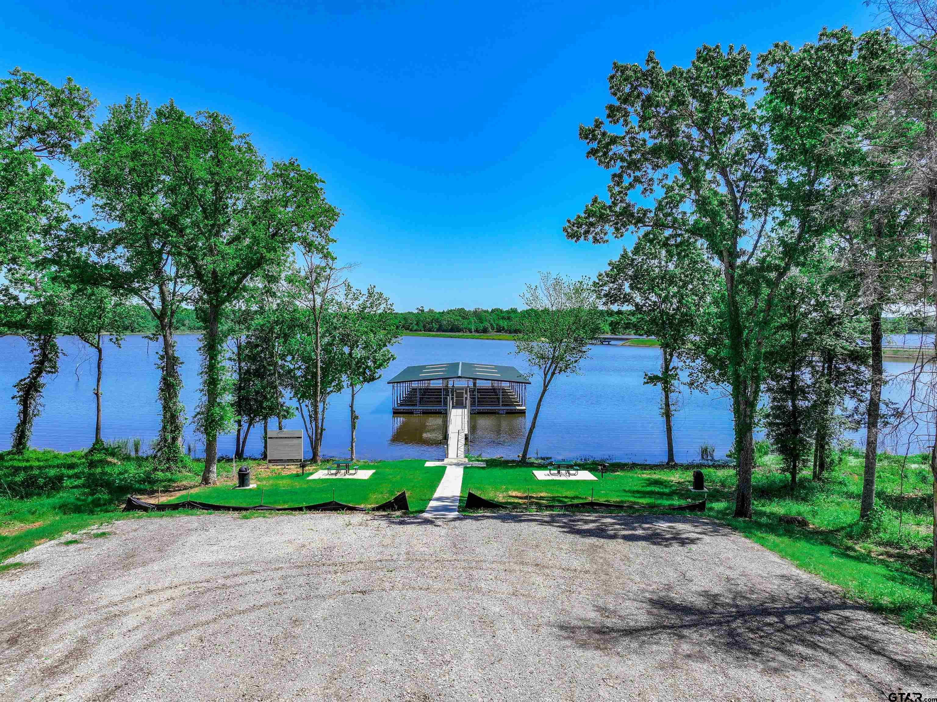 5862 Yantis Tx 75497 Yantis, TX 75497 - Photo 13 of 23 front view of house with a yard