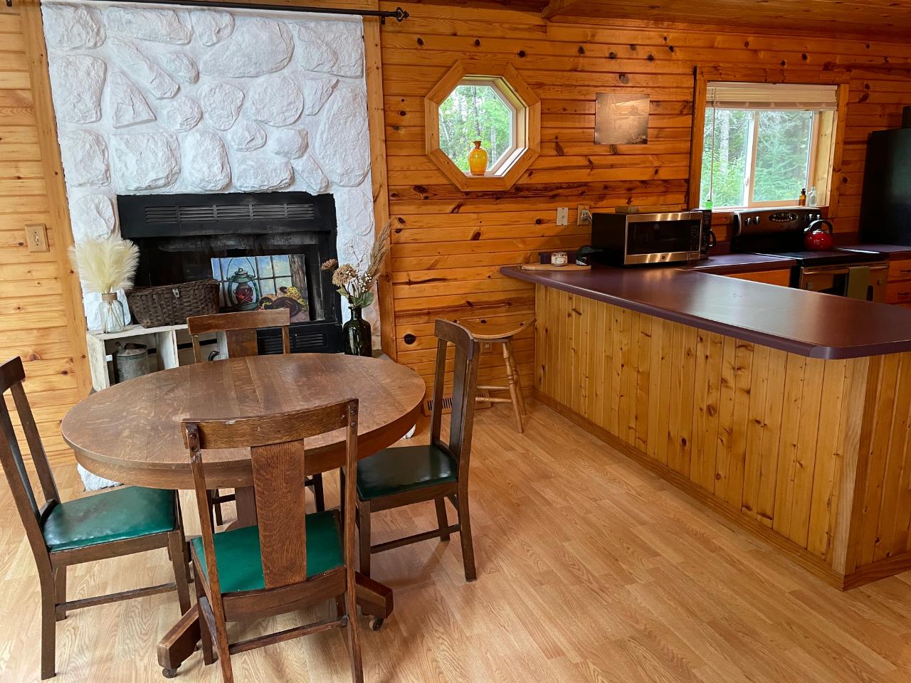 253 Kus Road Armstrong Creek, WI 54103 - Photo 12 of 42 Gallery Image 12