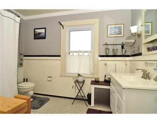 2910 Middletown Road Sheraden, PA 15204 - Photo 14 of 18 Full Bath.