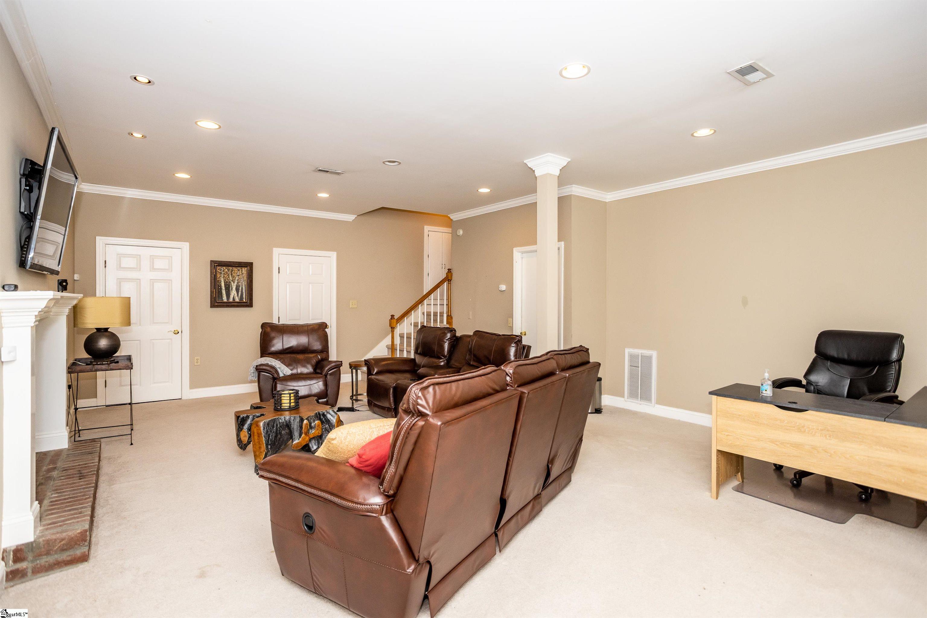 232 Hardwood Road Greenville, SC 29607 - Photo 29 of 36