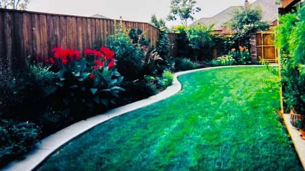 $609,900 | 913 West 9th Street, Idalou, TX 79329