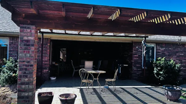 $620,000 | 913 West 9th Street, Idalou, TX 79329