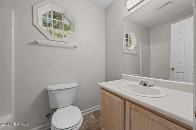 $1,600 | 105 Providence Drive, Jacksonville, NC 28546