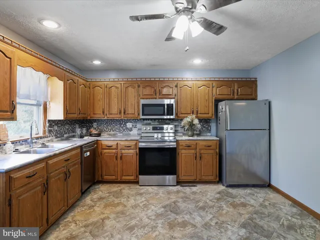 $279,900 | 1191 Candice Lane, Chambersburg, PA 17201