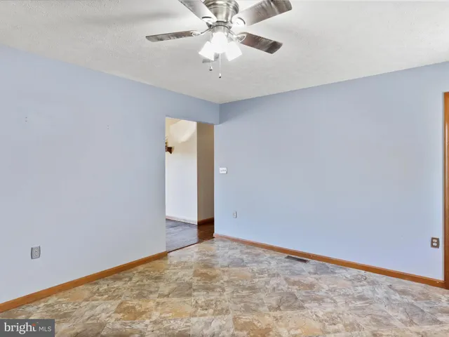 $279,900 | 1191 Candice Lane, Chambersburg, PA 17201