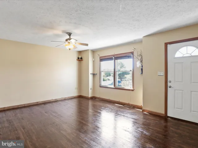 $279,900 | 1191 Candice Lane, Chambersburg, PA 17201