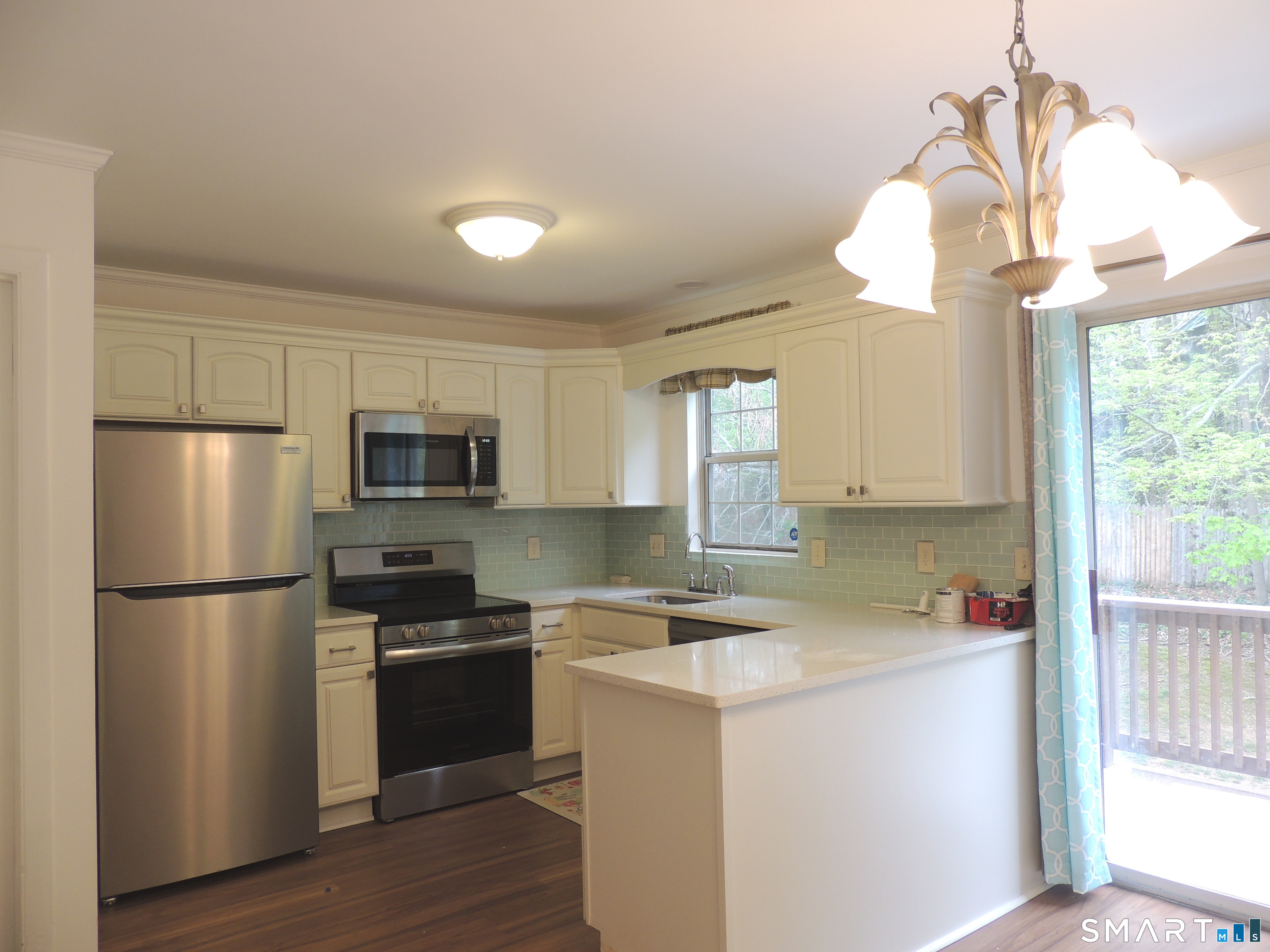 241 Branford Road, Unit 256 North Branford, CT 06471 - Photo 12 of 37 Granite counters, tile backsplash