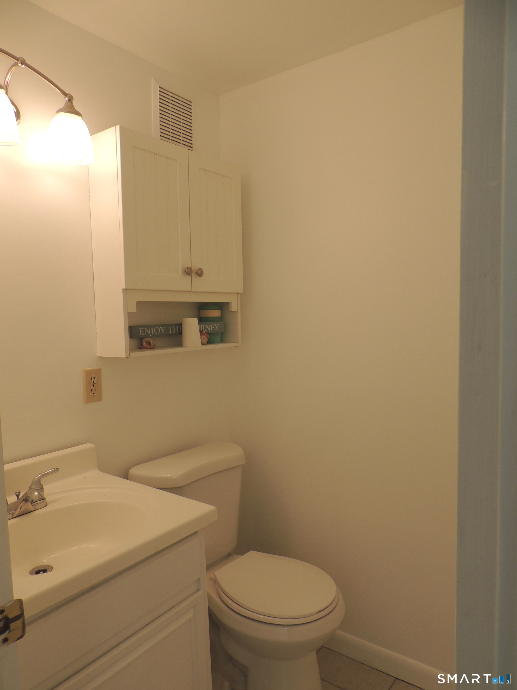 241 Branford Road, Unit 256 North Branford, CT 06471 - Photo 17 of 37 Powder room on main level