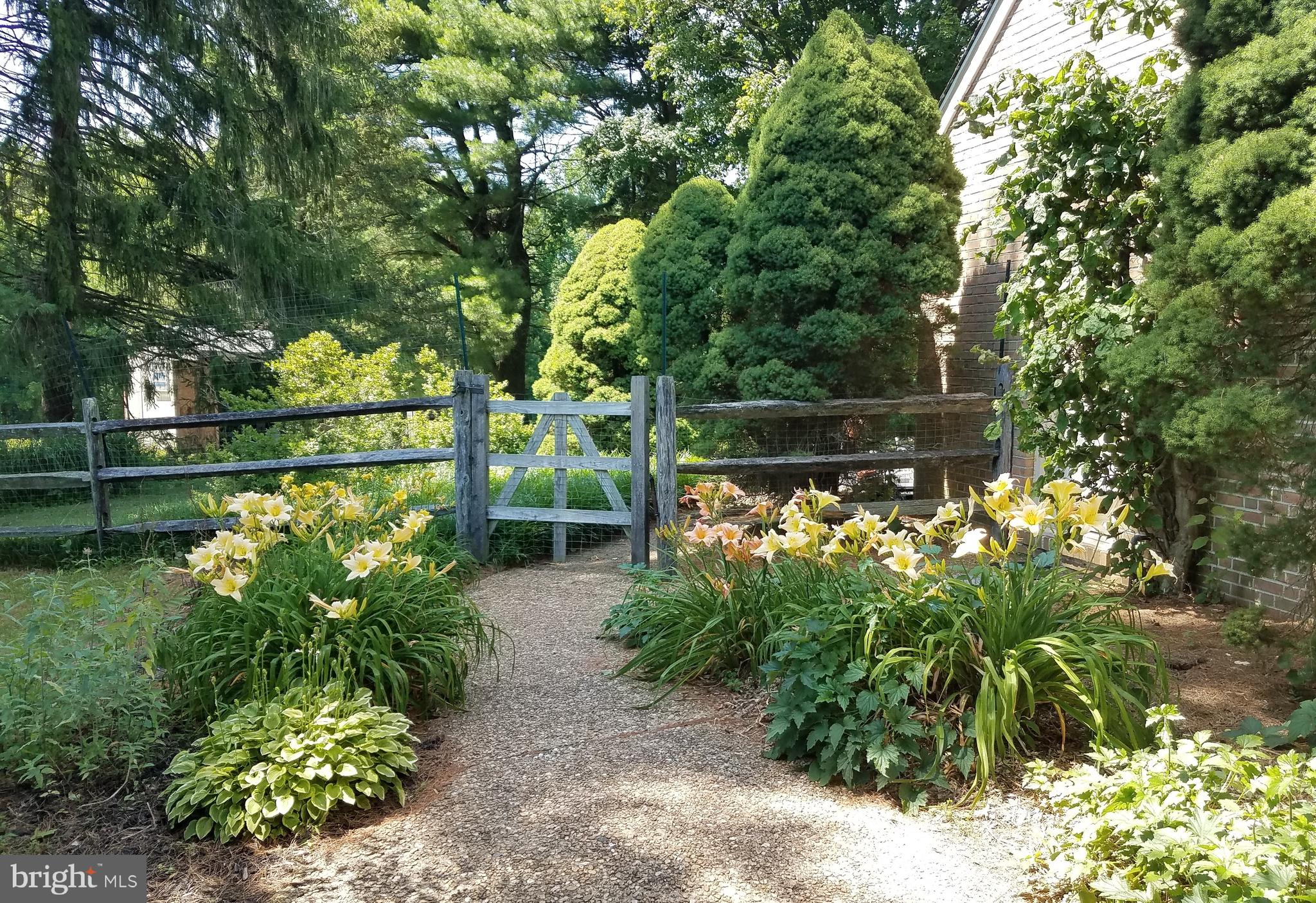 600 Brintons Bridge Road West Chester, PA 19382 - Photo 42 of 49 Amazing Flower Gardens