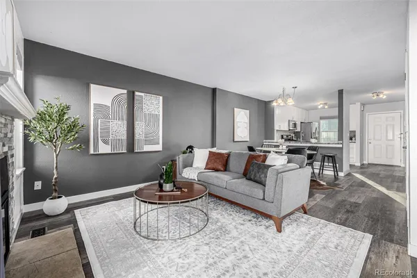 $379,999 | 10537 West Maplewood Drive, Unit C, Littleton, CO 80127
