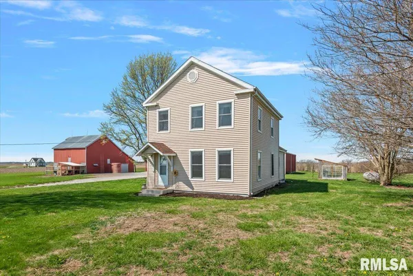 $225,000 | 35623 Davis Road, Virden, IL 62690