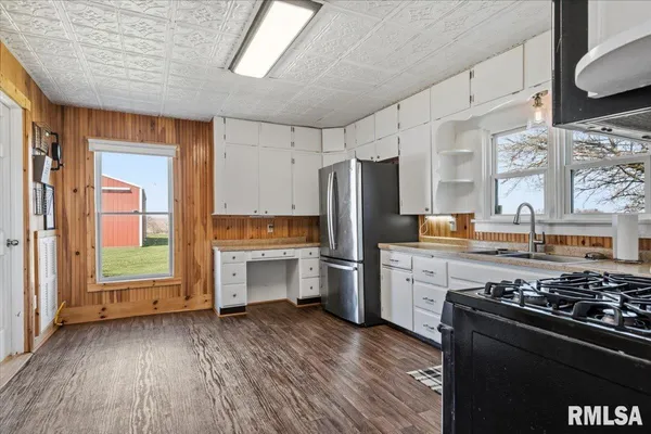 $225,000 | 35623 Davis Road, Virden, IL 62690