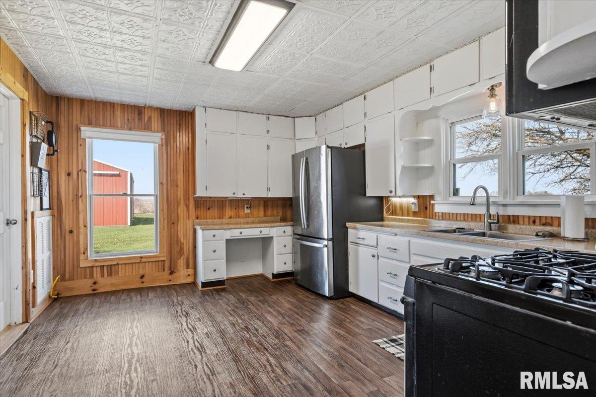 35623 Davis Road Virden, IL 62690 - Photo 14 of 42