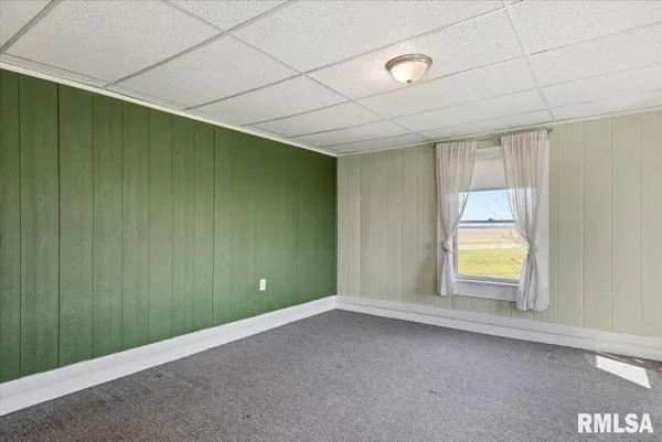 $225,000 | 35623 Davis Road, Virden, IL 62690