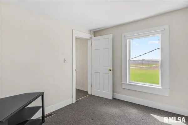 $225,000 | 35623 Davis Road, Virden, IL 62690