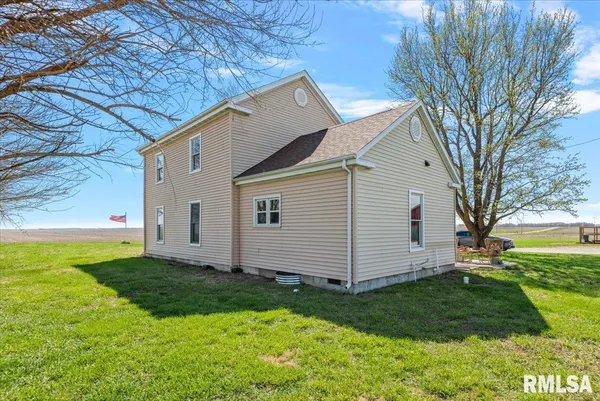 $225,000 | 35623 Davis Road, Virden, IL 62690