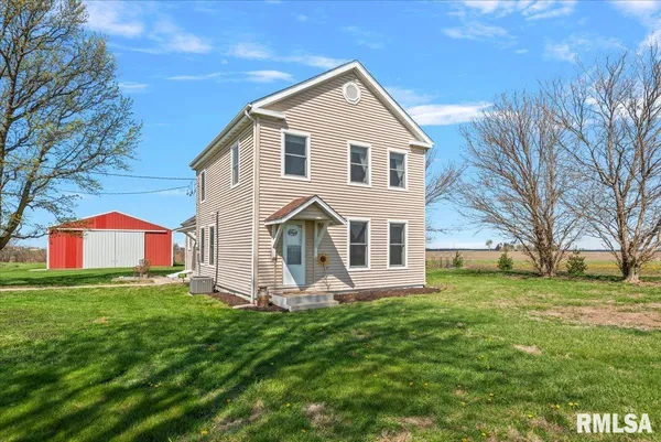 $225,000 | 35623 Davis Road, Virden, IL 62690