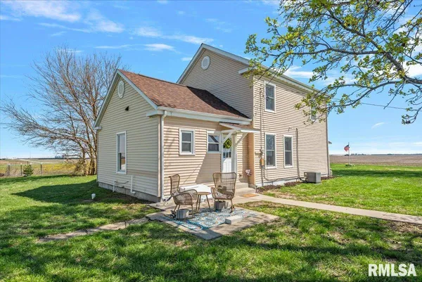 $225,000 | 35623 Davis Road, Virden, IL 62690