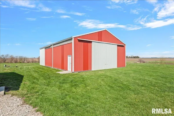 $225,000 | 35623 Davis Road, Virden, IL 62690