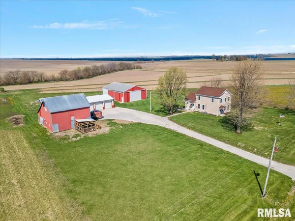 $225,000 | 35623 Davis Road, Virden, IL 62690