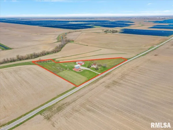 $225,000 | 35623 Davis Road, Virden, IL 62690