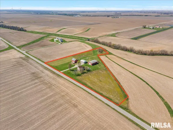 $225,000 | 35623 Davis Road, Virden, IL 62690
