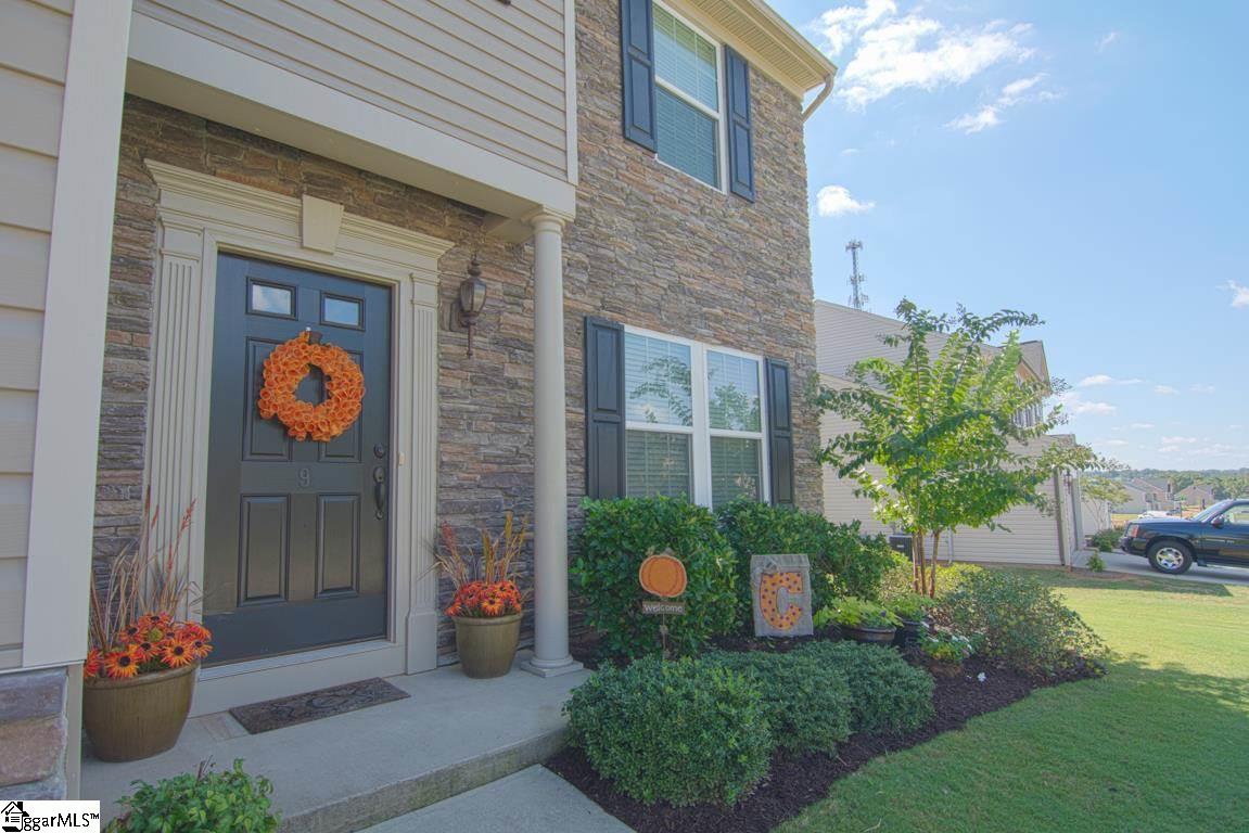 9 Chestatee Court Simpsonville, SC 29680 - Photo 3 of 36 Gallery Image 3
