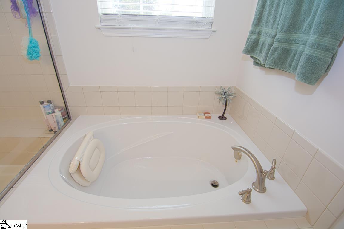 9 Chestatee Court Simpsonville, SC 29680 - Photo 27 of 36 Gallery Image 27