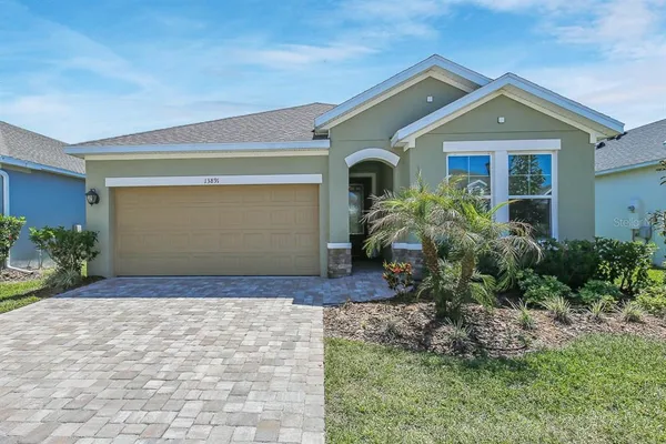 $2,700 | 13891 Kingfisher Glen Drive, Lithia, FL 33547