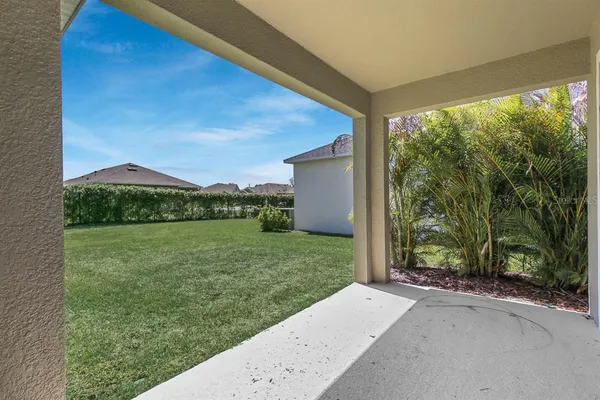 $2,700 | 13891 Kingfisher Glen Drive, Lithia, FL 33547