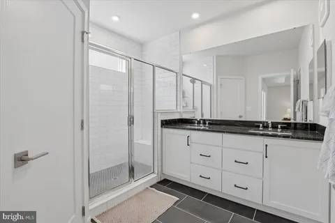 $615,000 | 4744 Tatum Mill Way, Unit 509, Chantilly, VA 20151