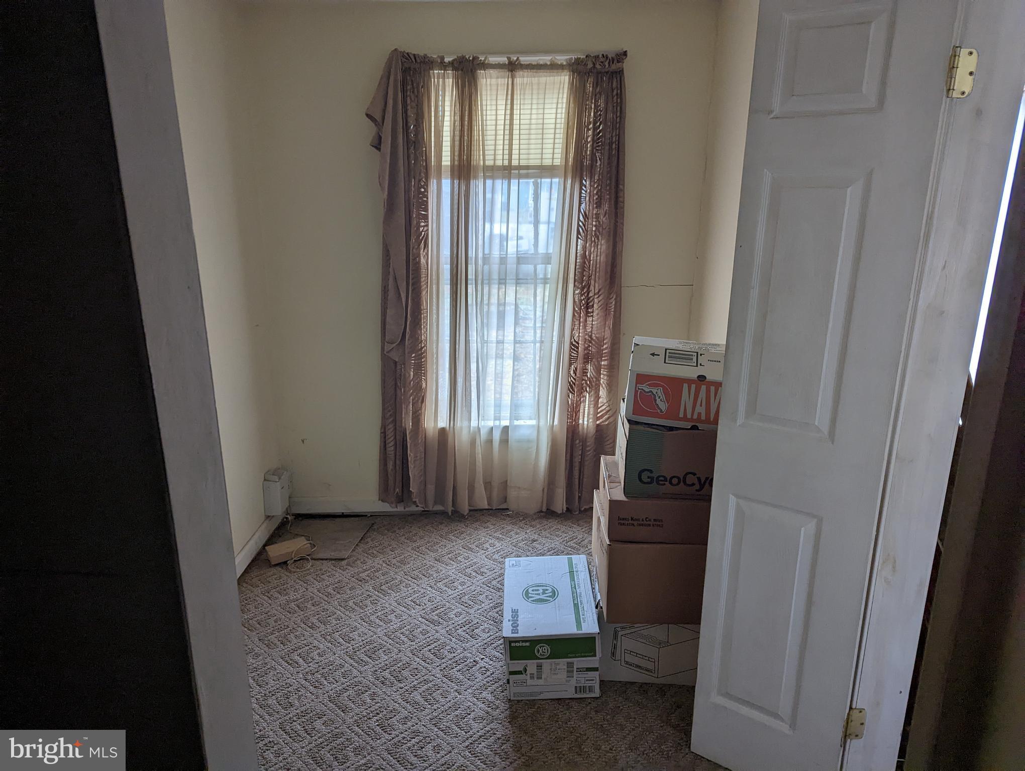 2220 Monocacy Road Essex, MD 21221 - Photo 6 of 10 Gallery Image 6