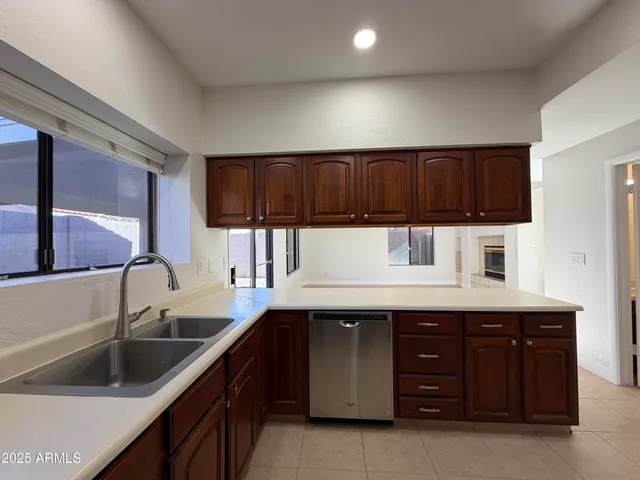 $2,600 | 4434 East Annette Drive, Phoenix, AZ 85032
