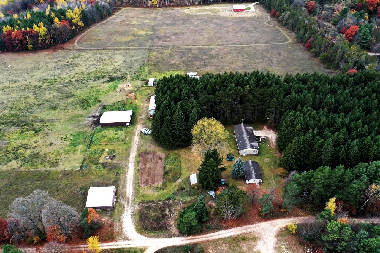 7533 Lund Road Southwest Fife Lake, MI 49633 - Photo 5 of 41 1896708-4.JPG