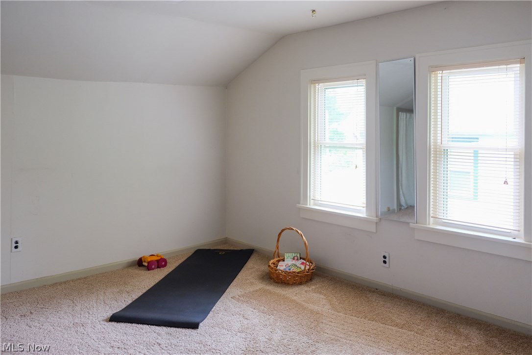 1643 Rydalmount Road Cleveland Heights, OH 44118 - Photo 13 of 21