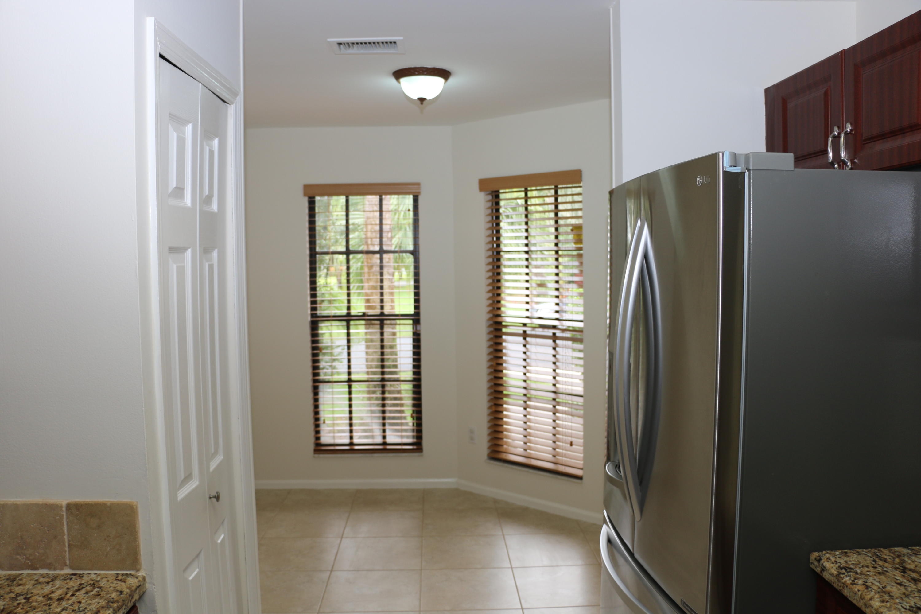 10275 Hidden Springs Court Boca Raton, FL 33498 - Photo 7 of 21 Breakfast room