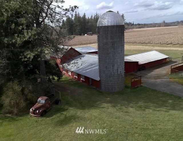 590 West Pole Road Ferndale, WA 98248 - Photo 15 of 40 a view of a backyard of the house